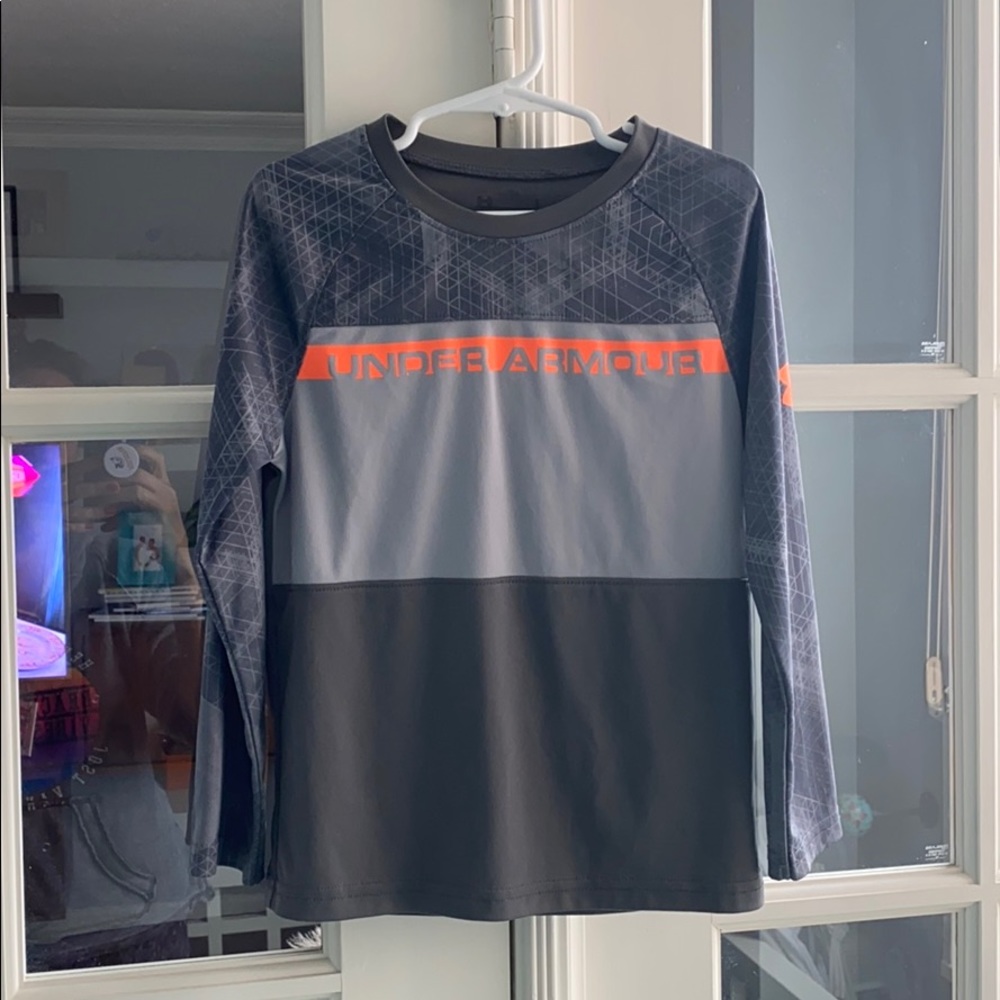Under Armour long sleeve tee
